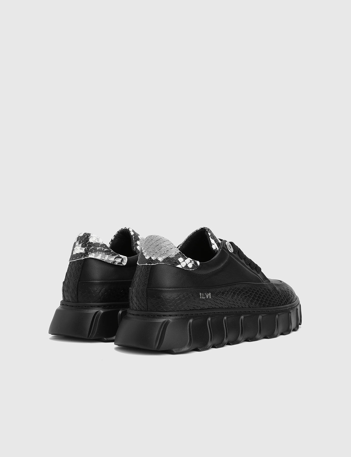 Korevaar Damen-Sneaker aus schwarzem Leder