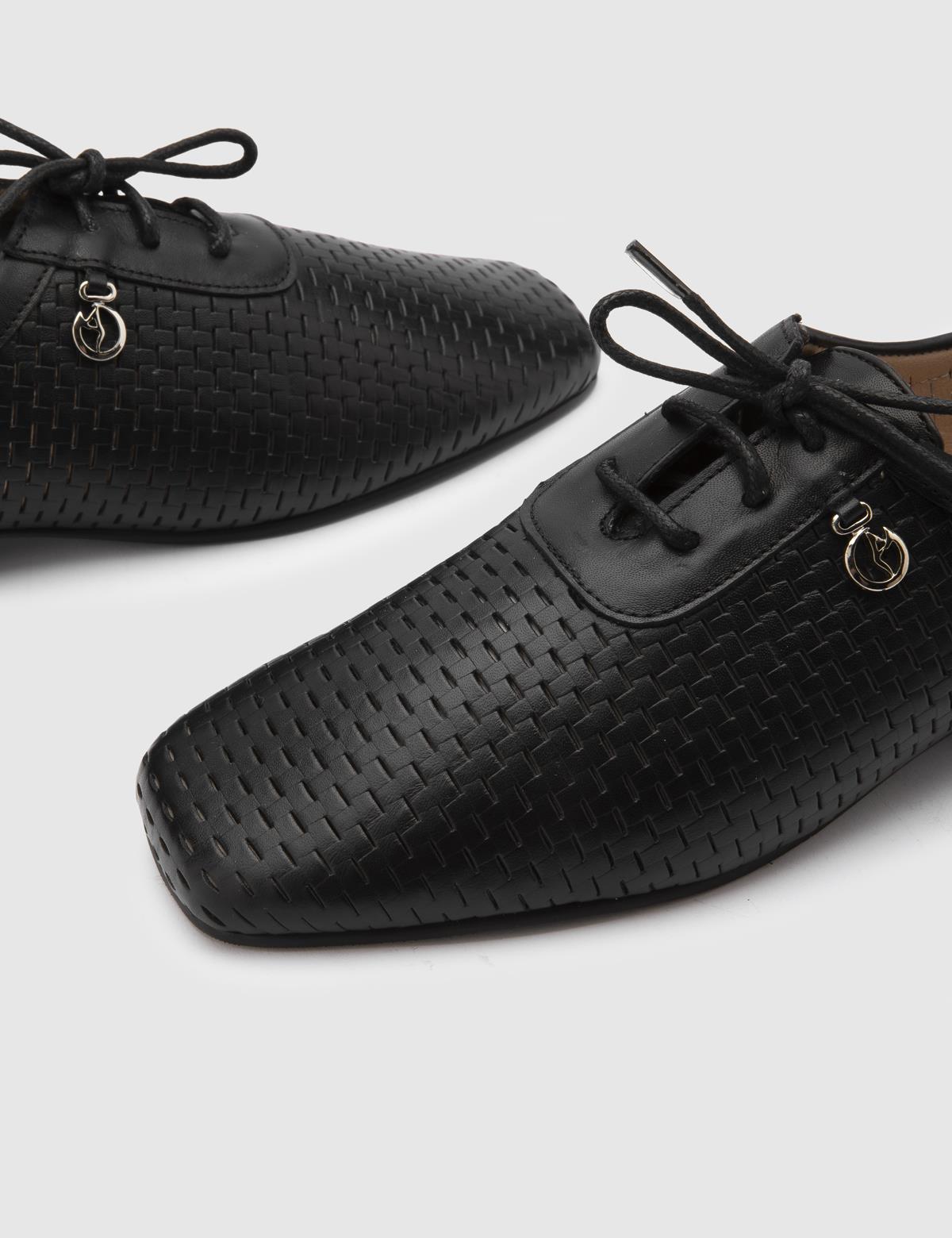 Marleen Damen Oxford aus schwarzem Leder