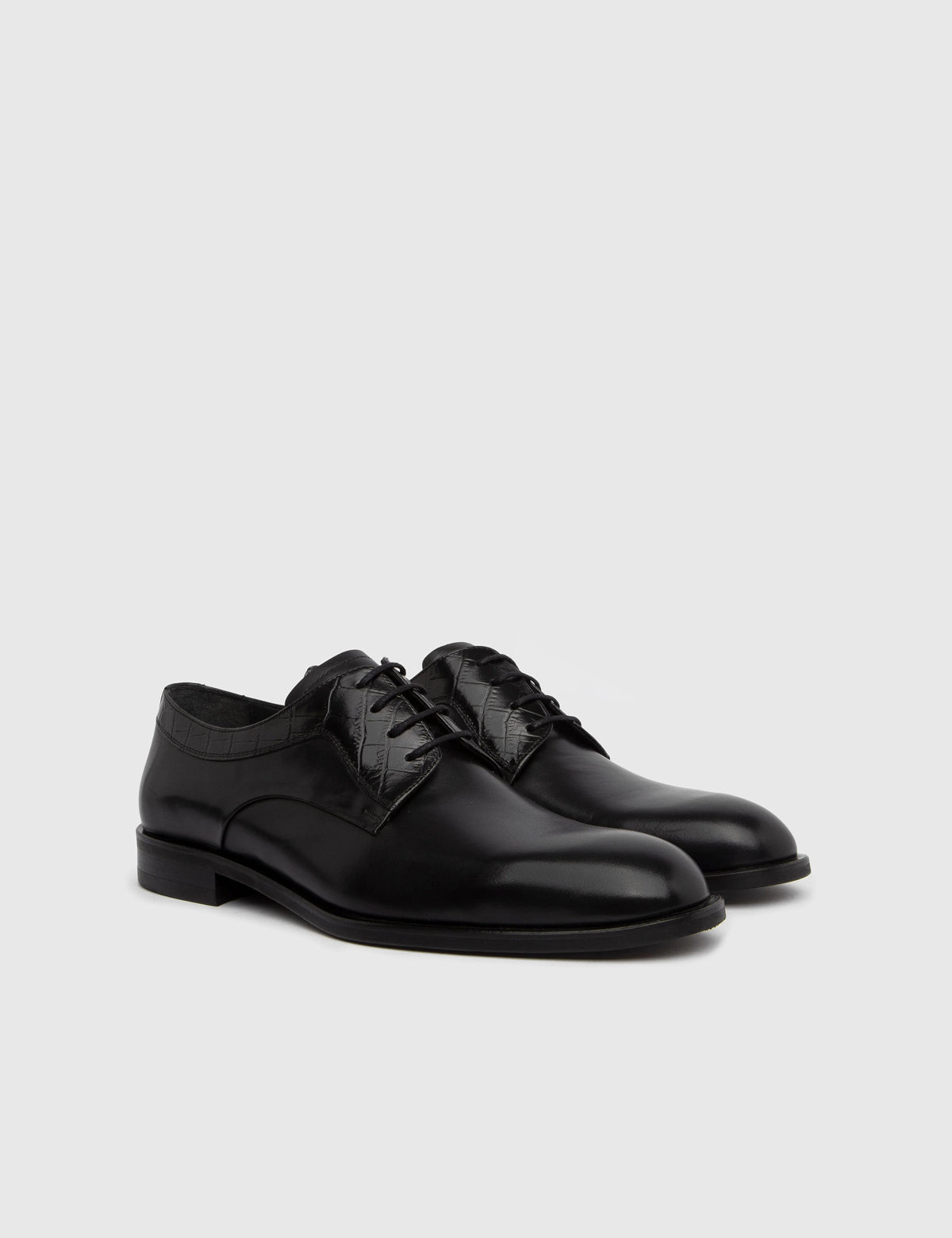 Vitis Derby-Schuh für Herren aus antikem schwarzem Leder