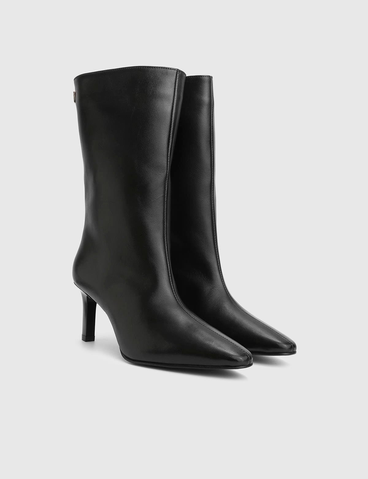 Alvina Black Leather Women's Heeled Boot