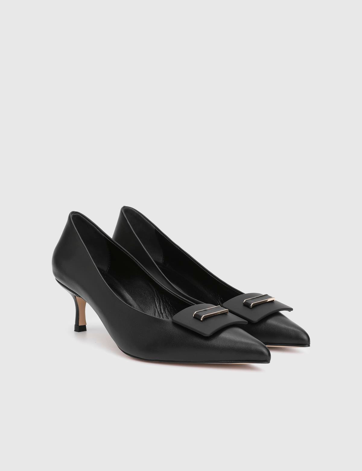 Amonde Black Leather Women's Pump