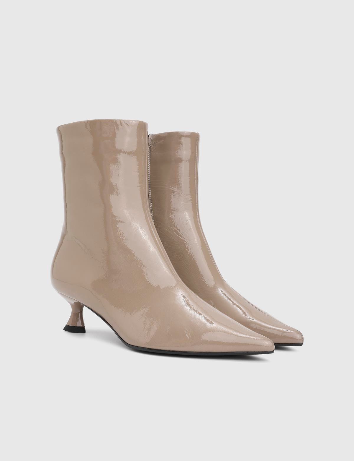 Damian Cream Wrinkled Patent Leather Women's Heeled Boot