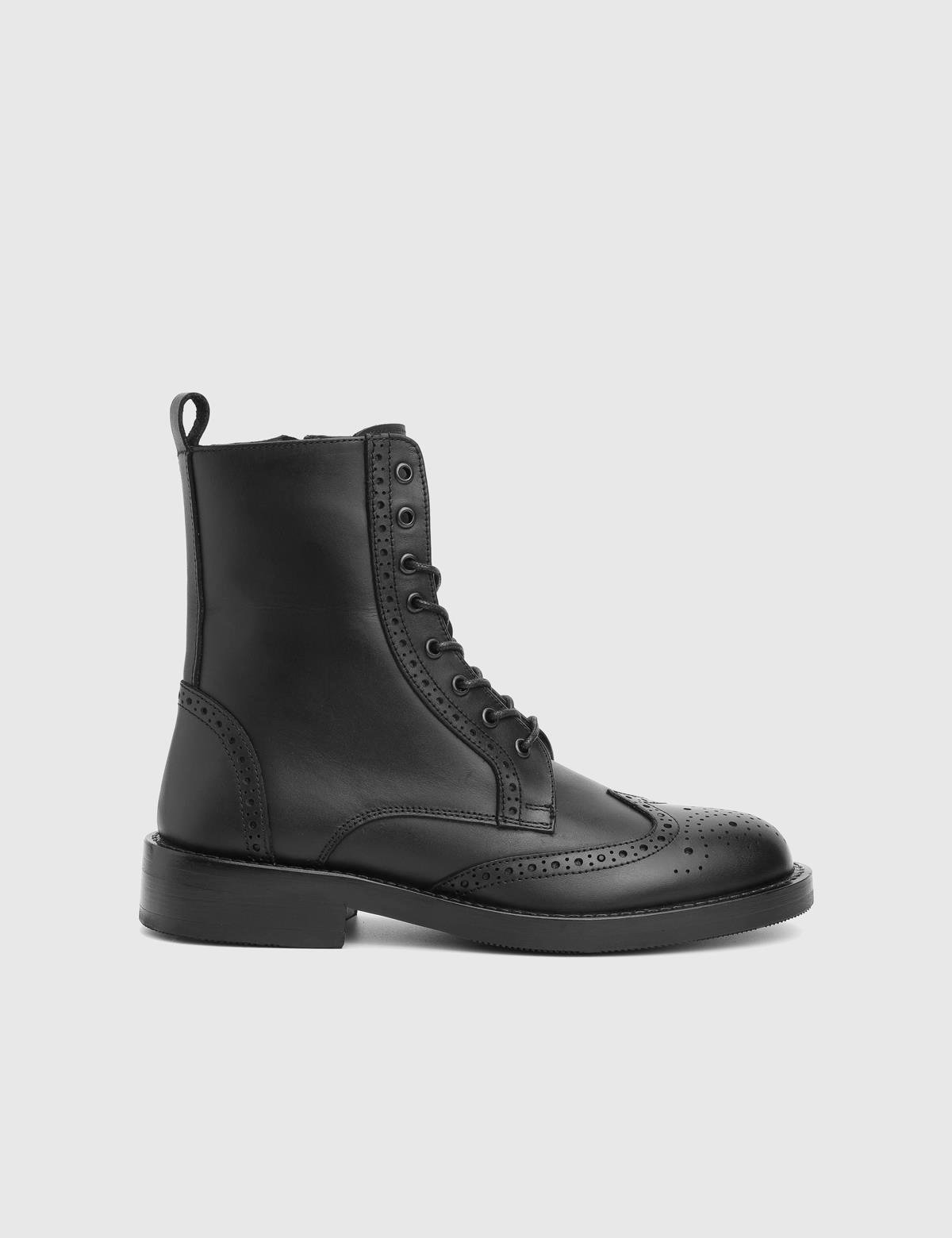 Djons Black Leather Women's Boot