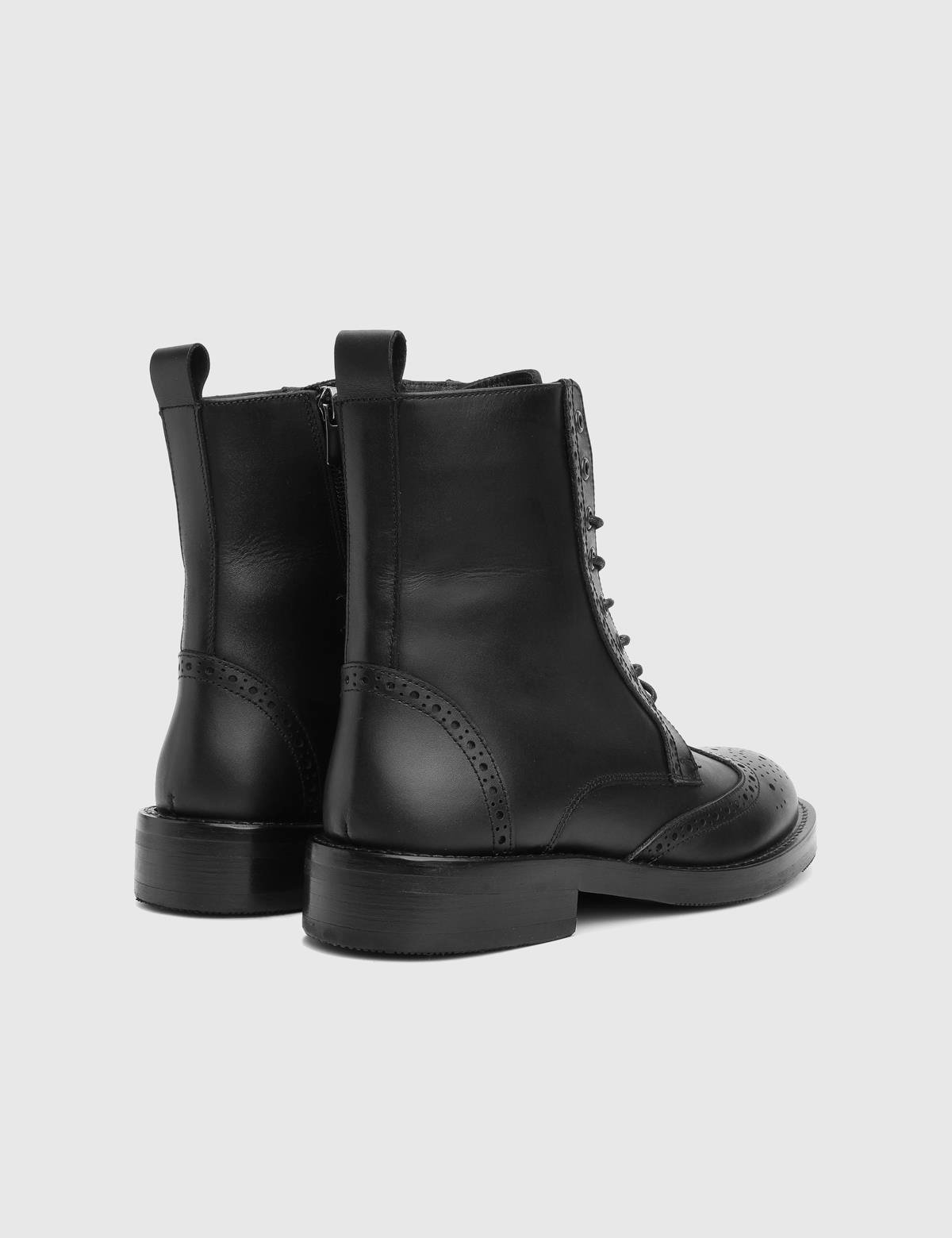 Djons Black Leather Women's Boot