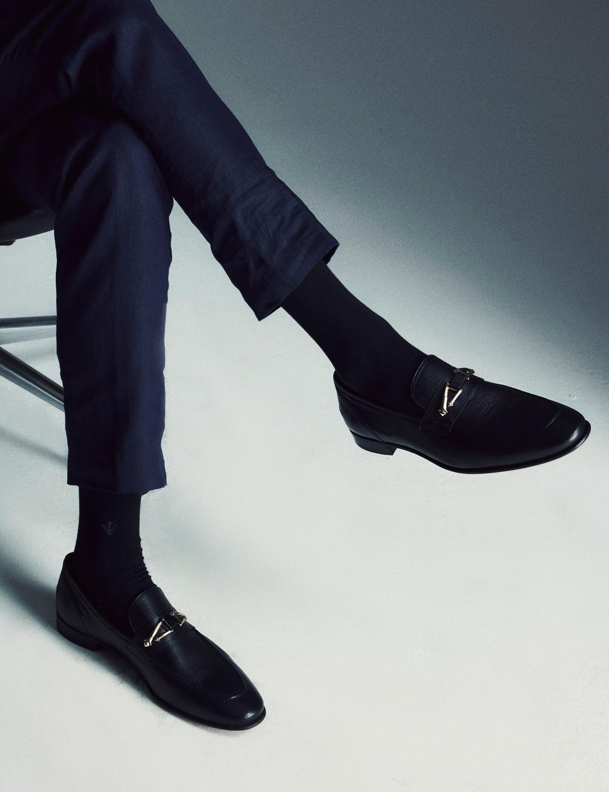 Elland Black Leather Men's Loafer