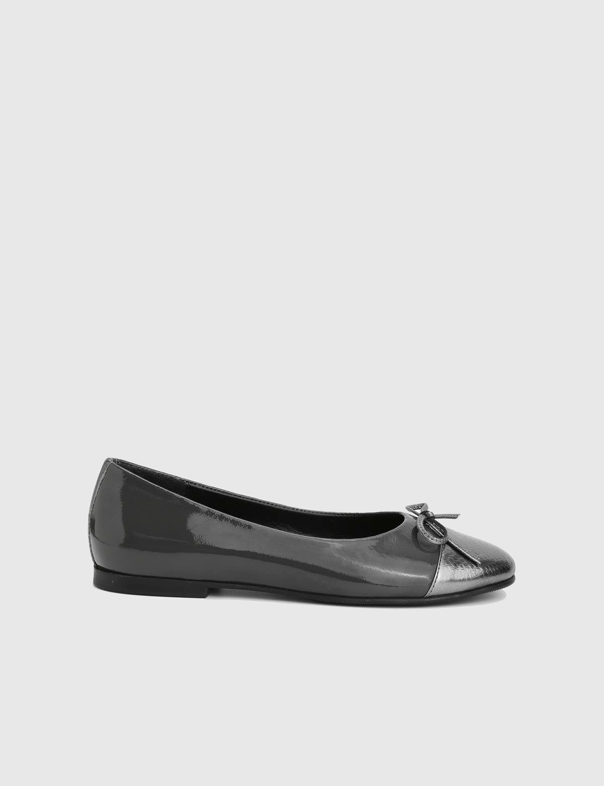 Eloisa Grey Patent Leather Women's Ballerina