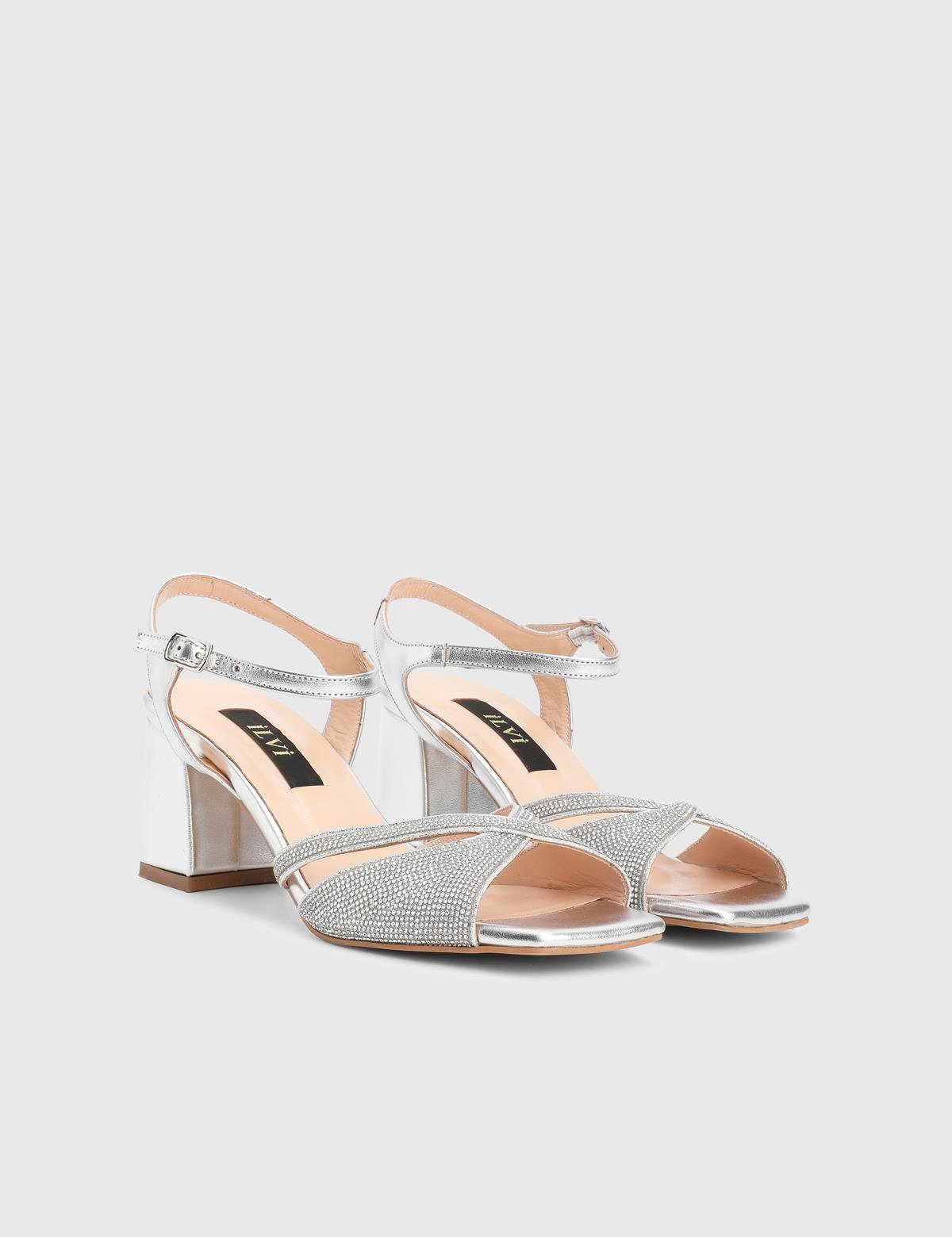 Esmire Silver Leather Women's Heeled Sandal