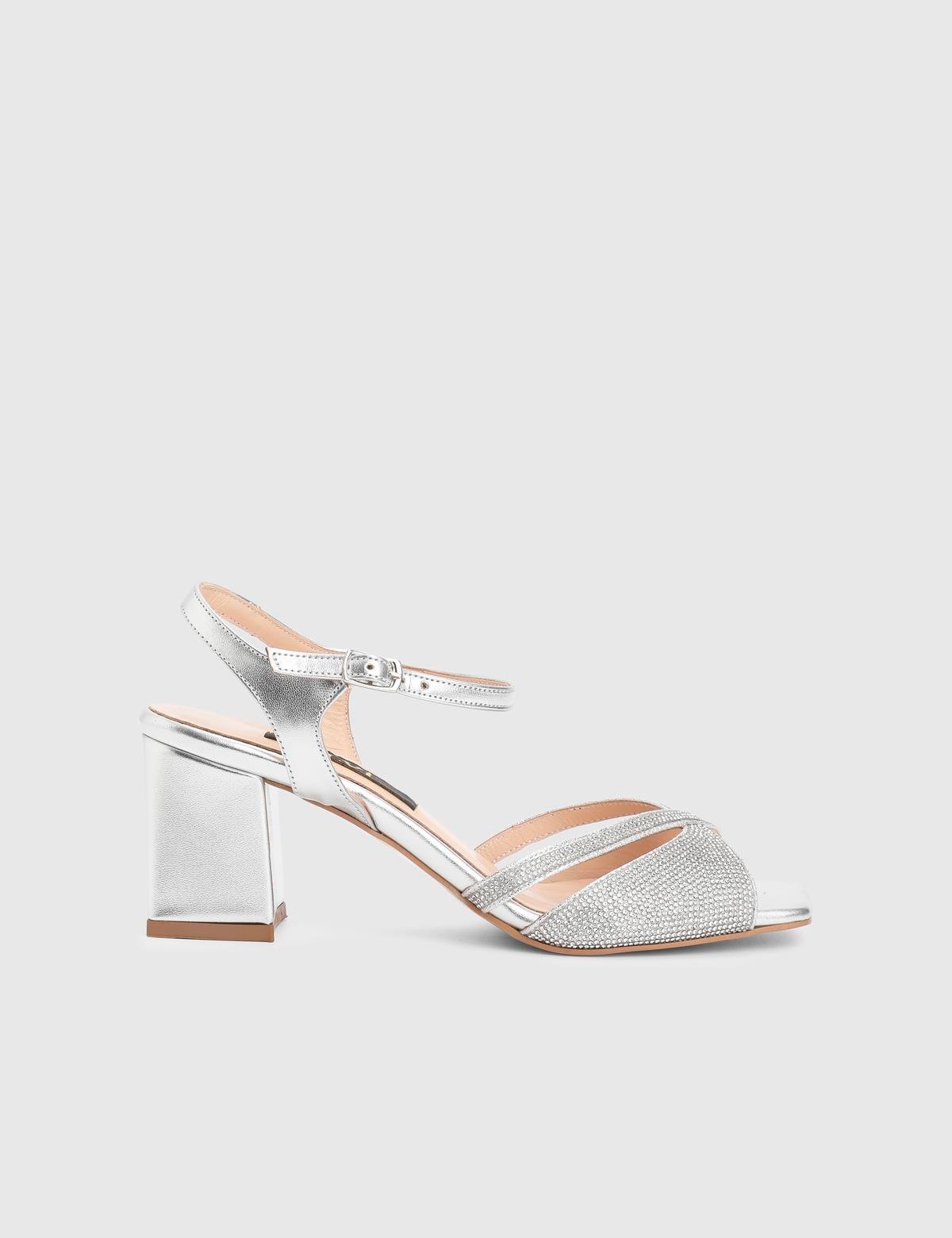 Esmire Silver Leather Women's Heeled Sandal