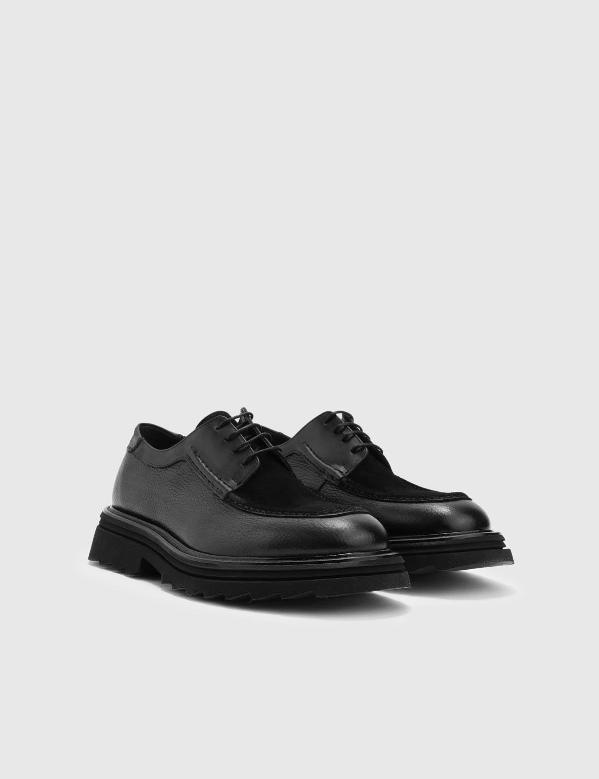 Forlan Black Leather Men's Oxford