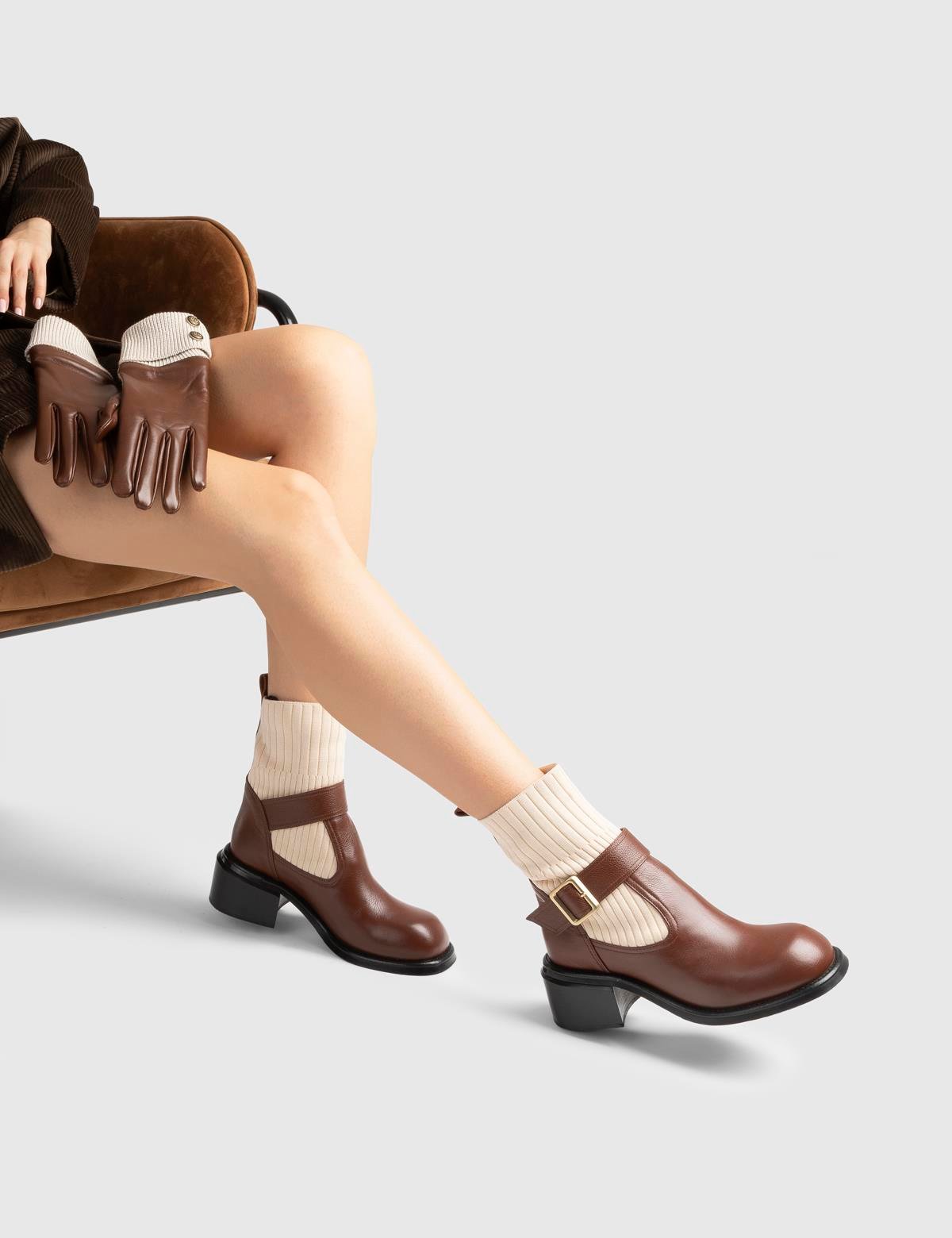 Gwen Saddle Brown Leather Women's Heeled Boot