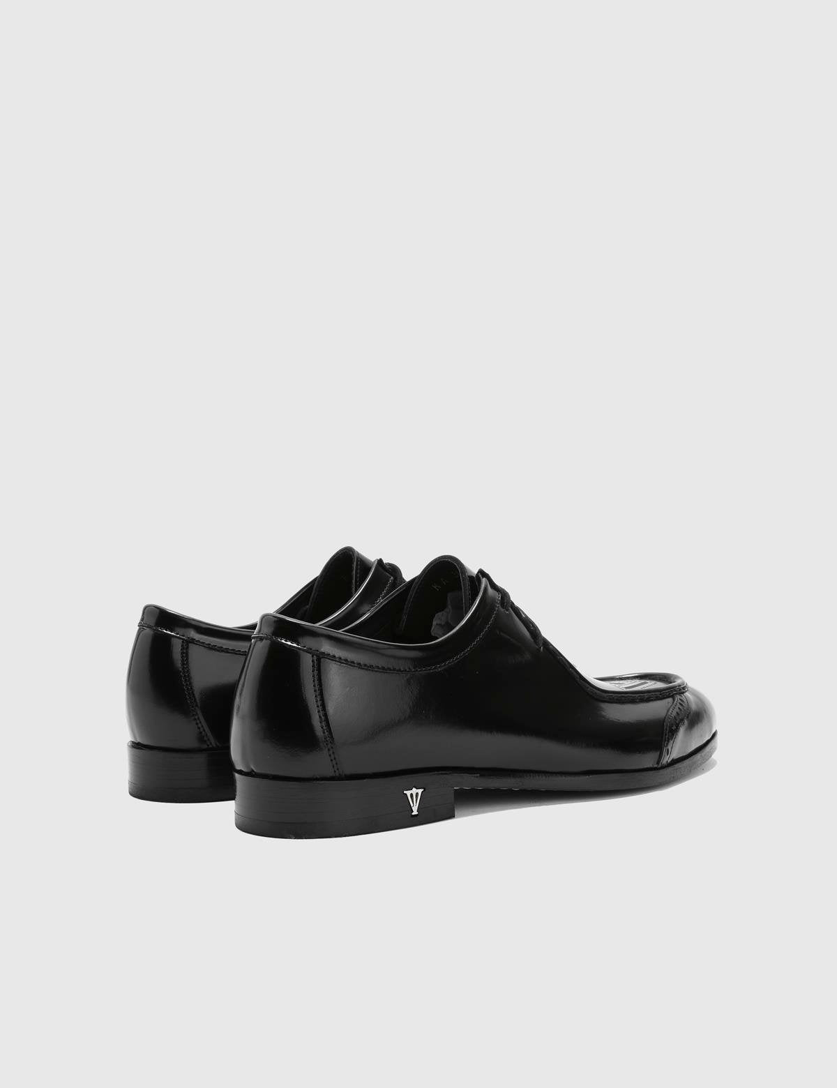 Johan Black Florentic Leather Men's Classic Shoe