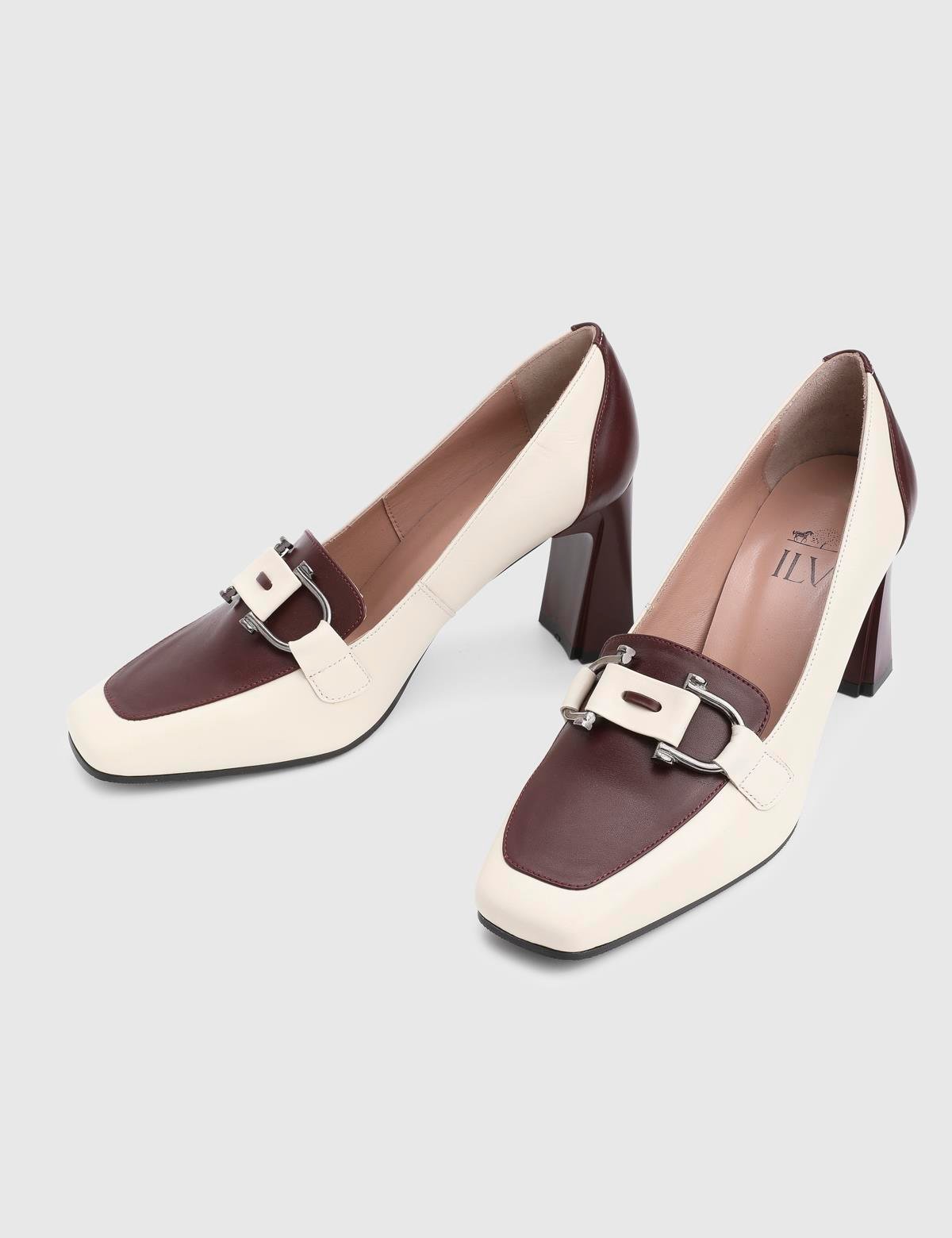 Kitini Damen-Pumps aus cremefarbenem Leder