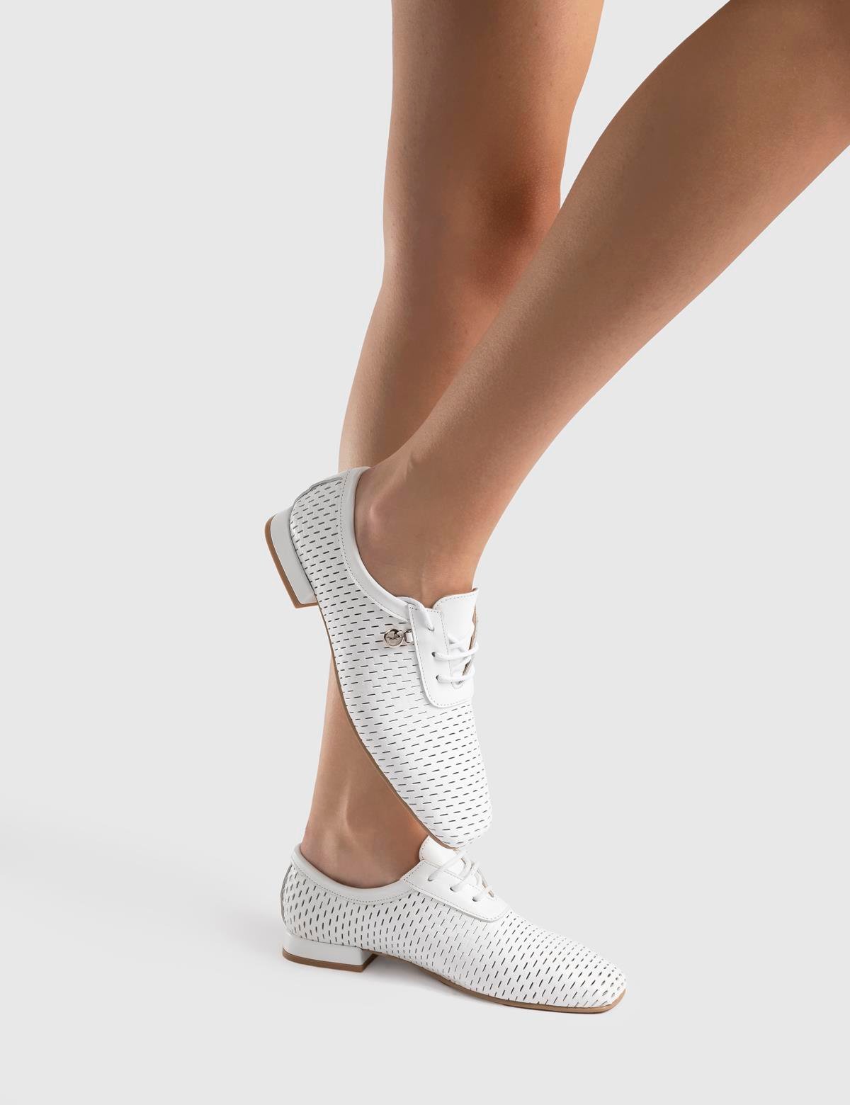 Marleen Oxford für Damen aus weißem Leder