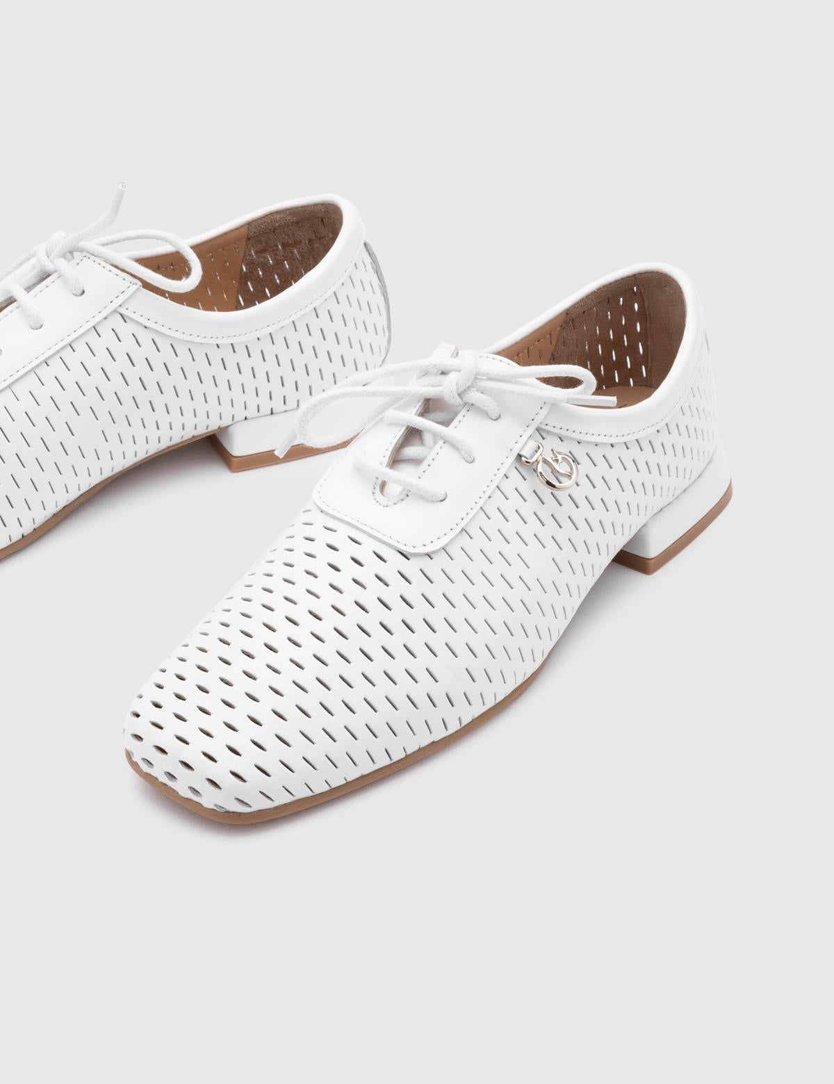 Marleen Oxford für Damen aus weißem Leder