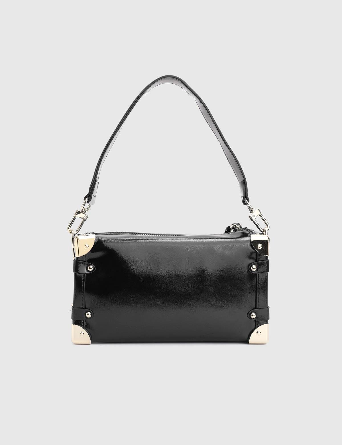 Maron Black Women's Shoulder Bag