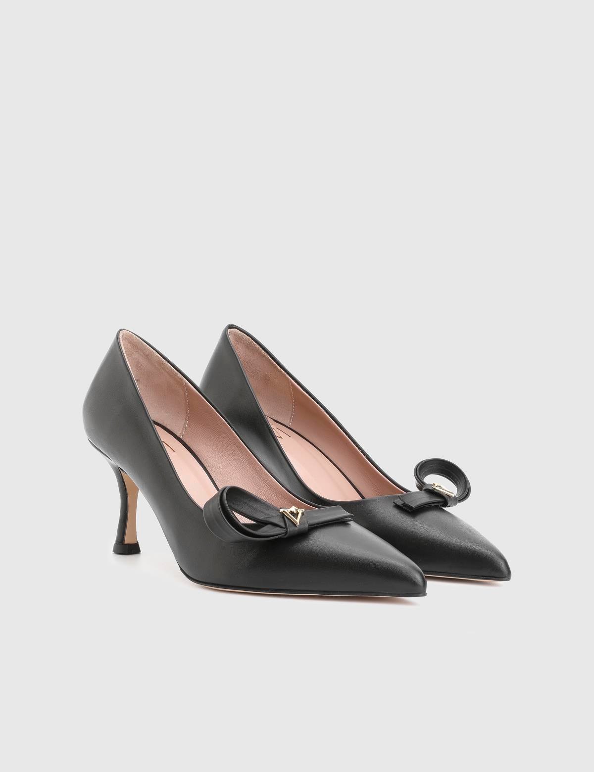 Merisa Black Leather Women's Pump