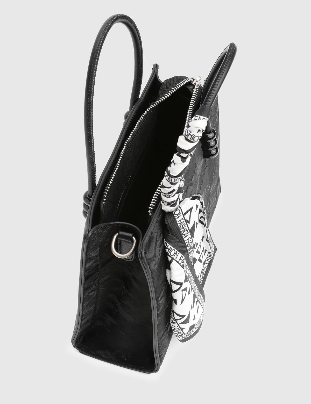 Nanda Black Women's Handbag