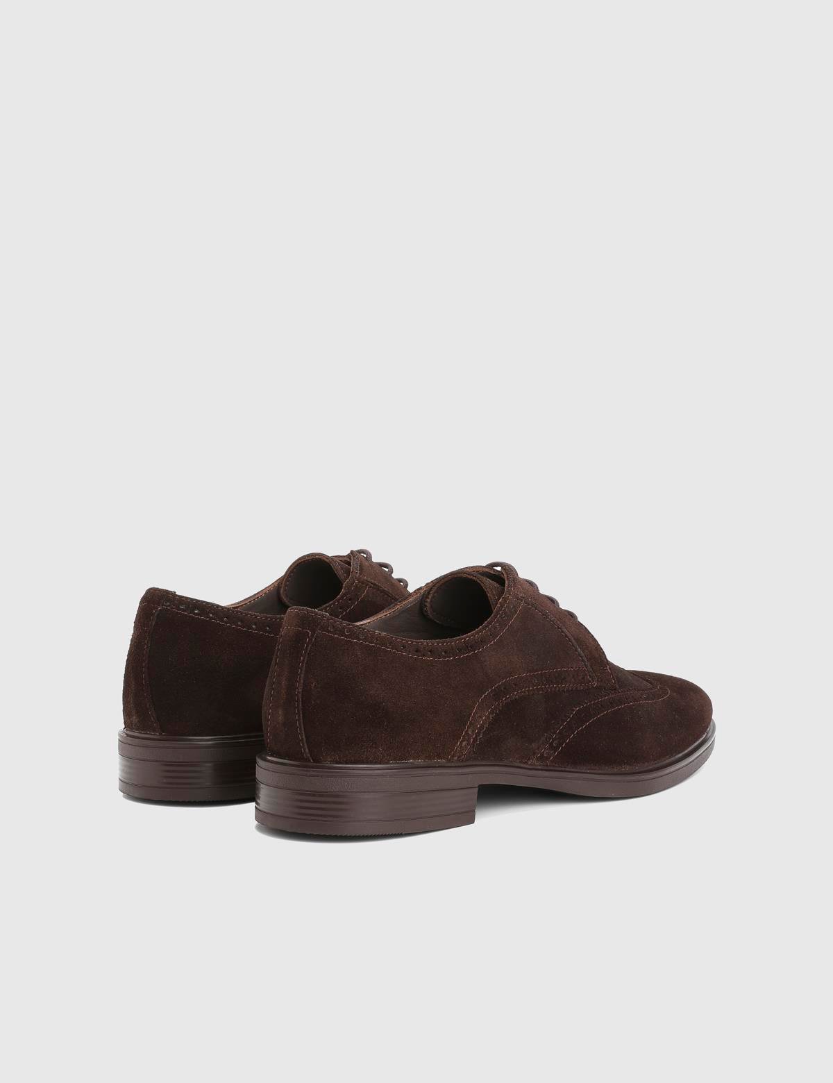 Klassischer Herrenschuh aus rotem Wildleder von Redi Brown