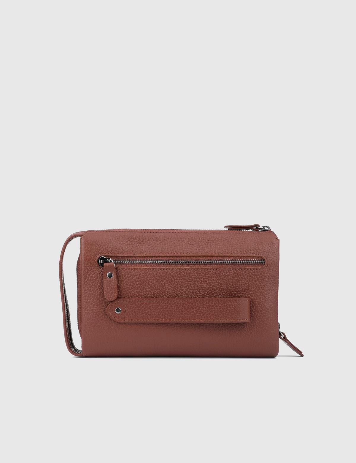 Vallejo Saddle Brown Floater Leather Men's Handbag