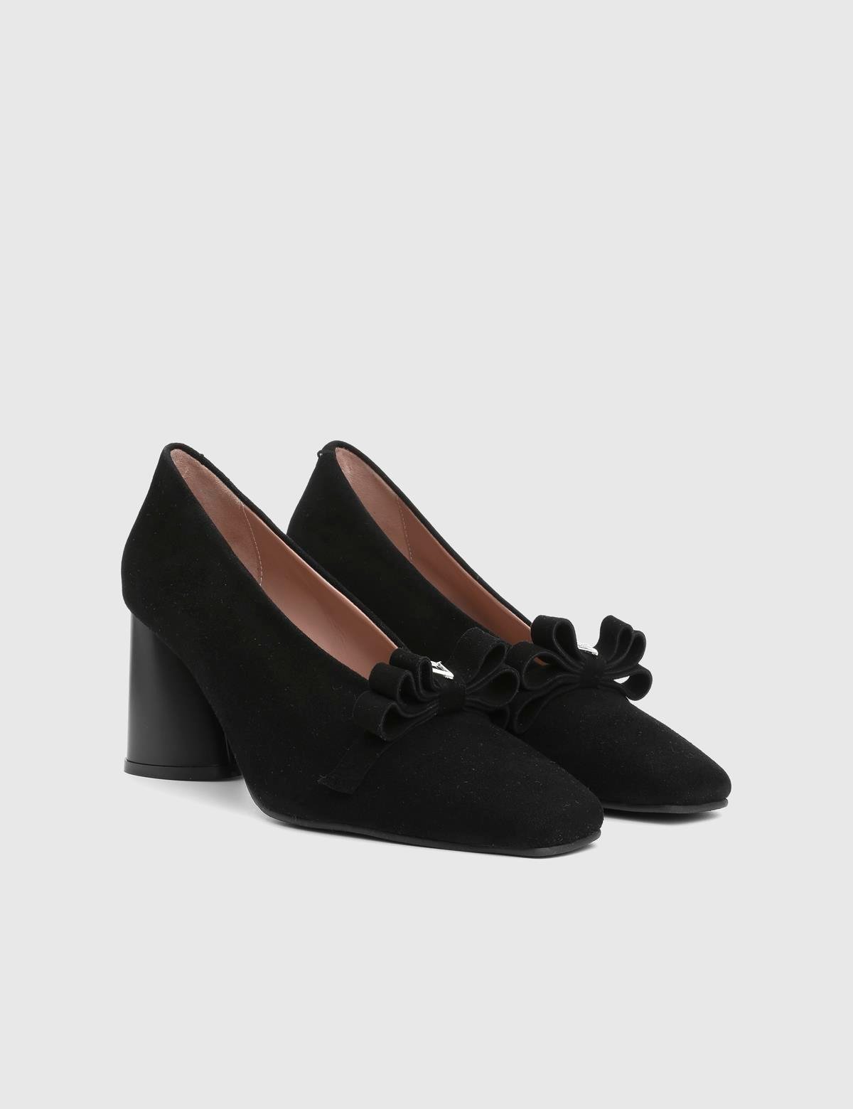 Valued Black Suede Leather Women's Pump