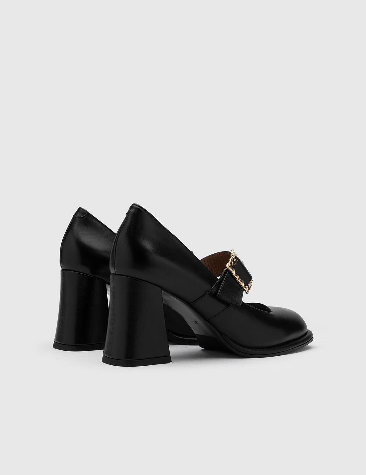 Beso Black Leather Women's Pump
