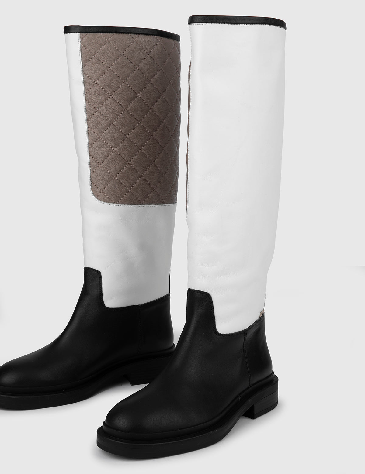 Dato Damen-Stiefel aus schwarzem, weißem und nerzfarbenem Leder