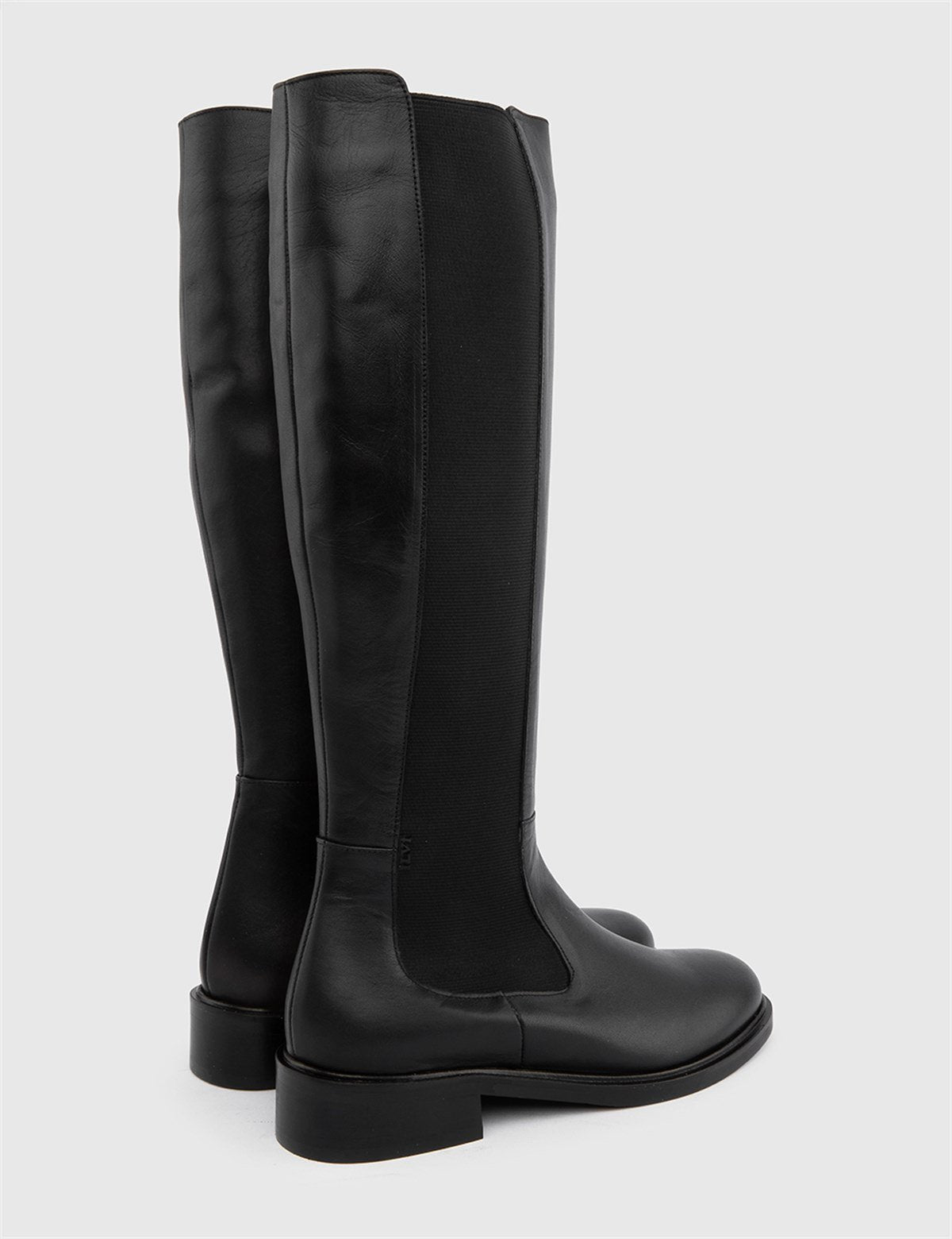 Hoher Damenstiefel Nitra aus schwarzem Leder
