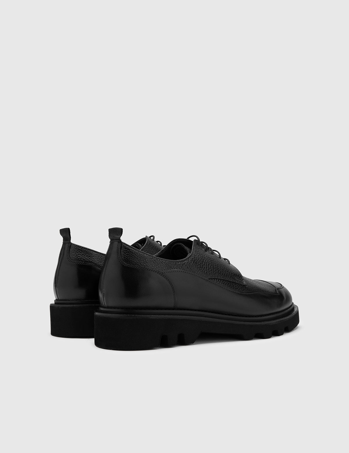 Teona Black Leather Men's Daily Shoe