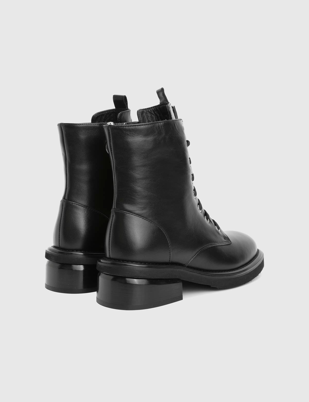 Carino Black Leather Women's Boot