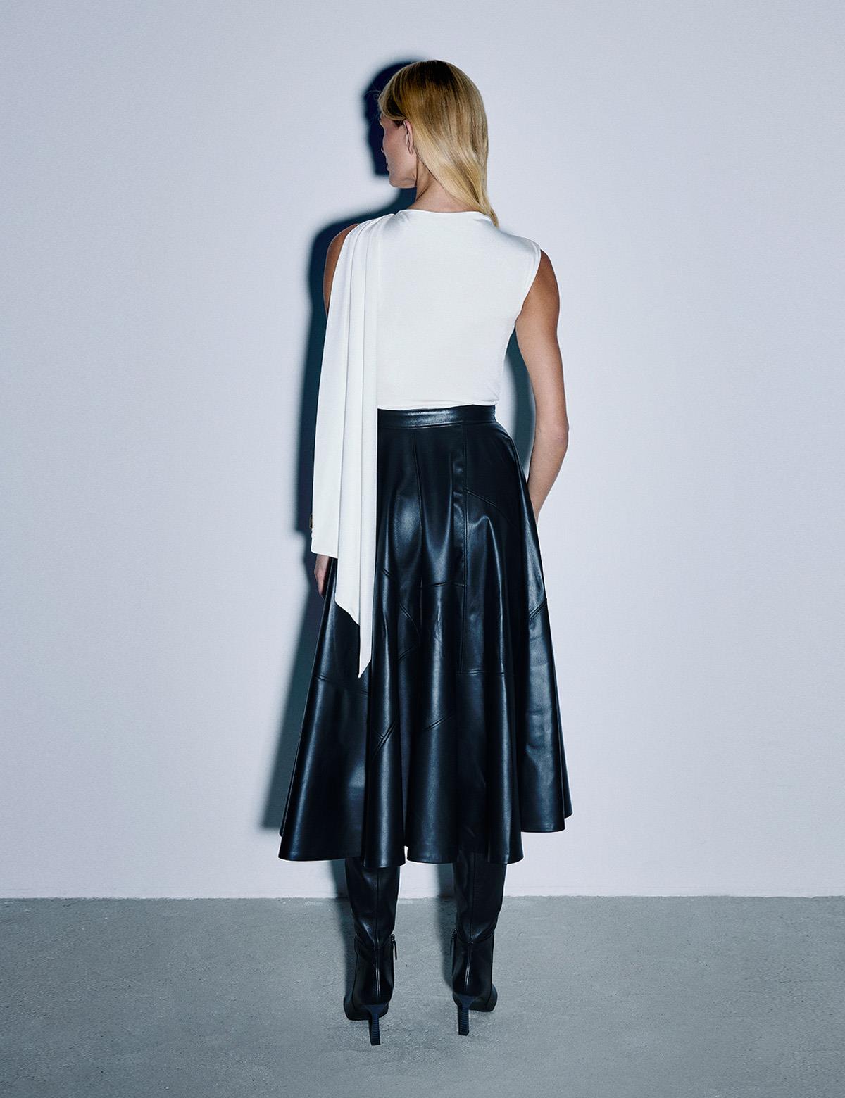 Cral Black Women's Leather Skirt