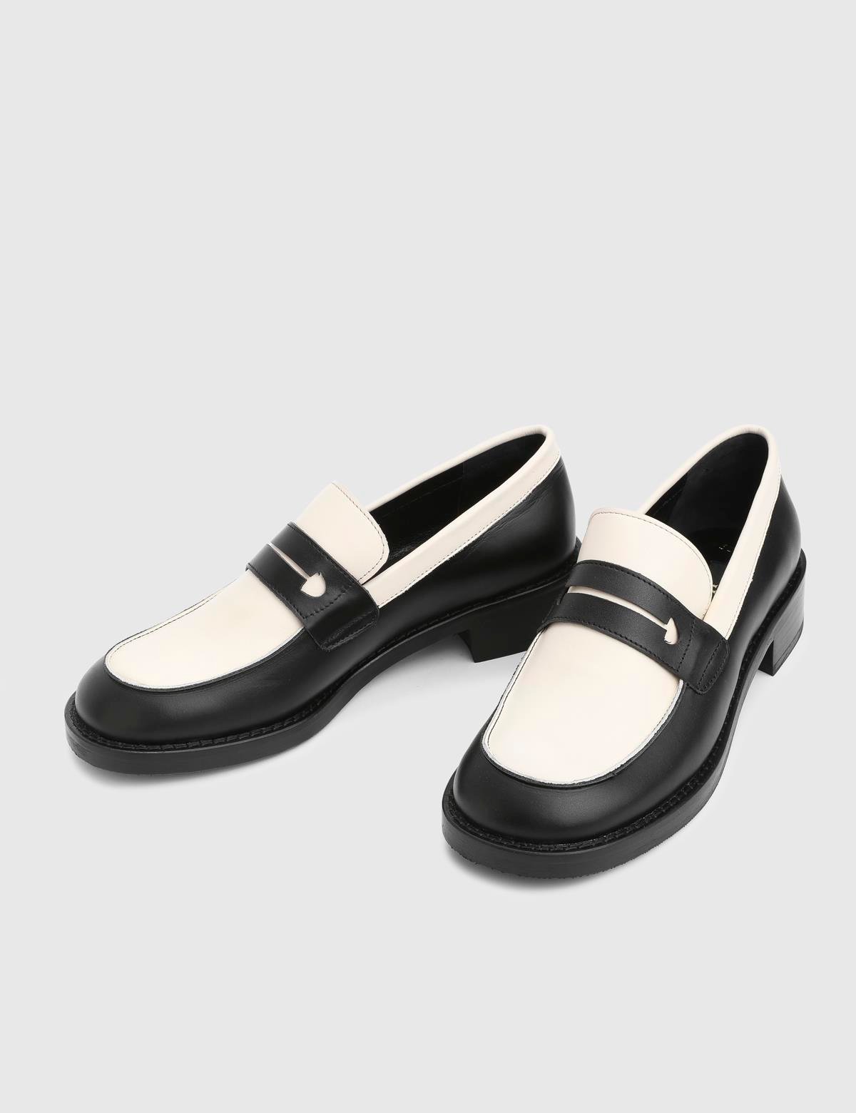 Doroti Black Leather Women's Loafer