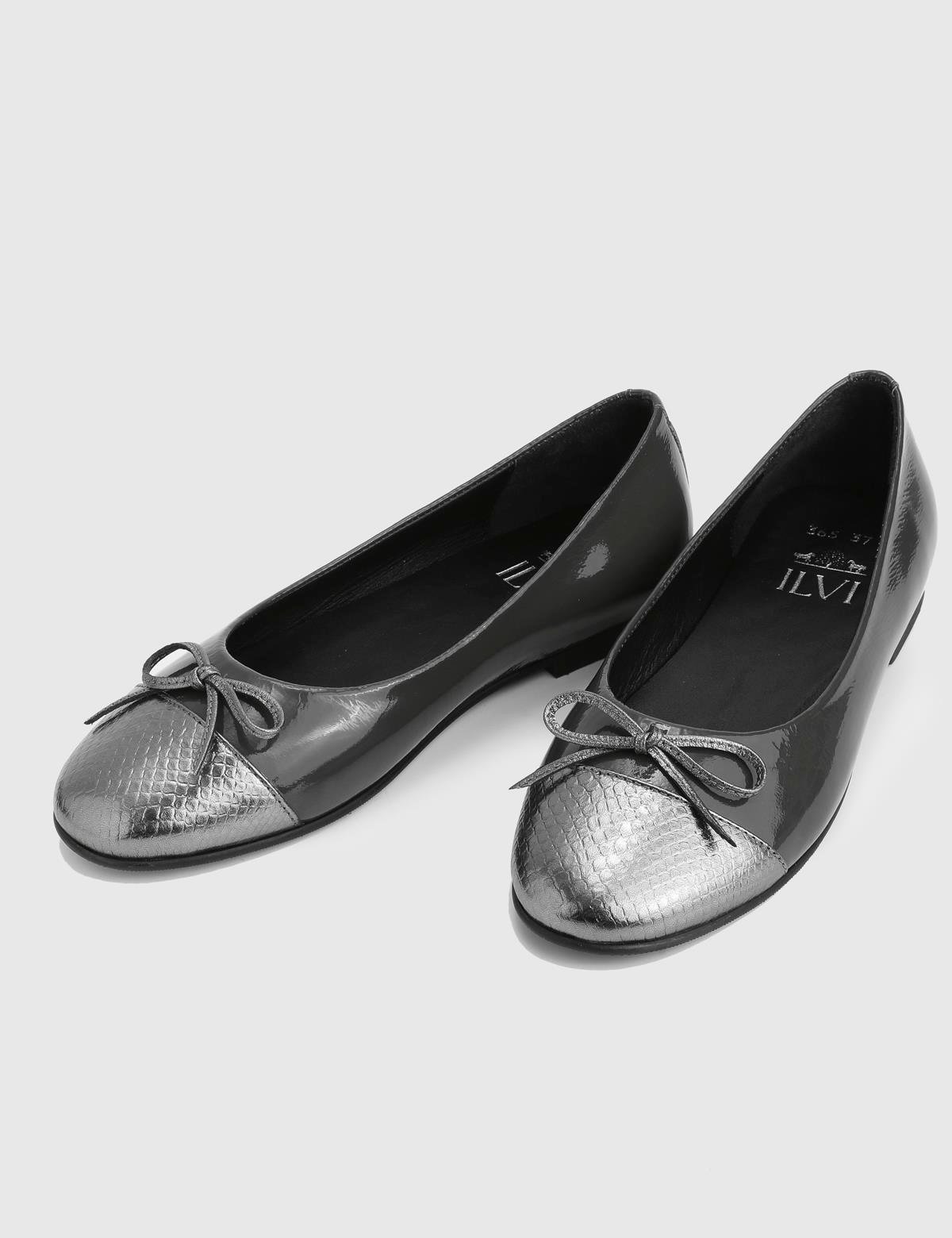 Eloisa Grey Patent Leather Women's Ballerina