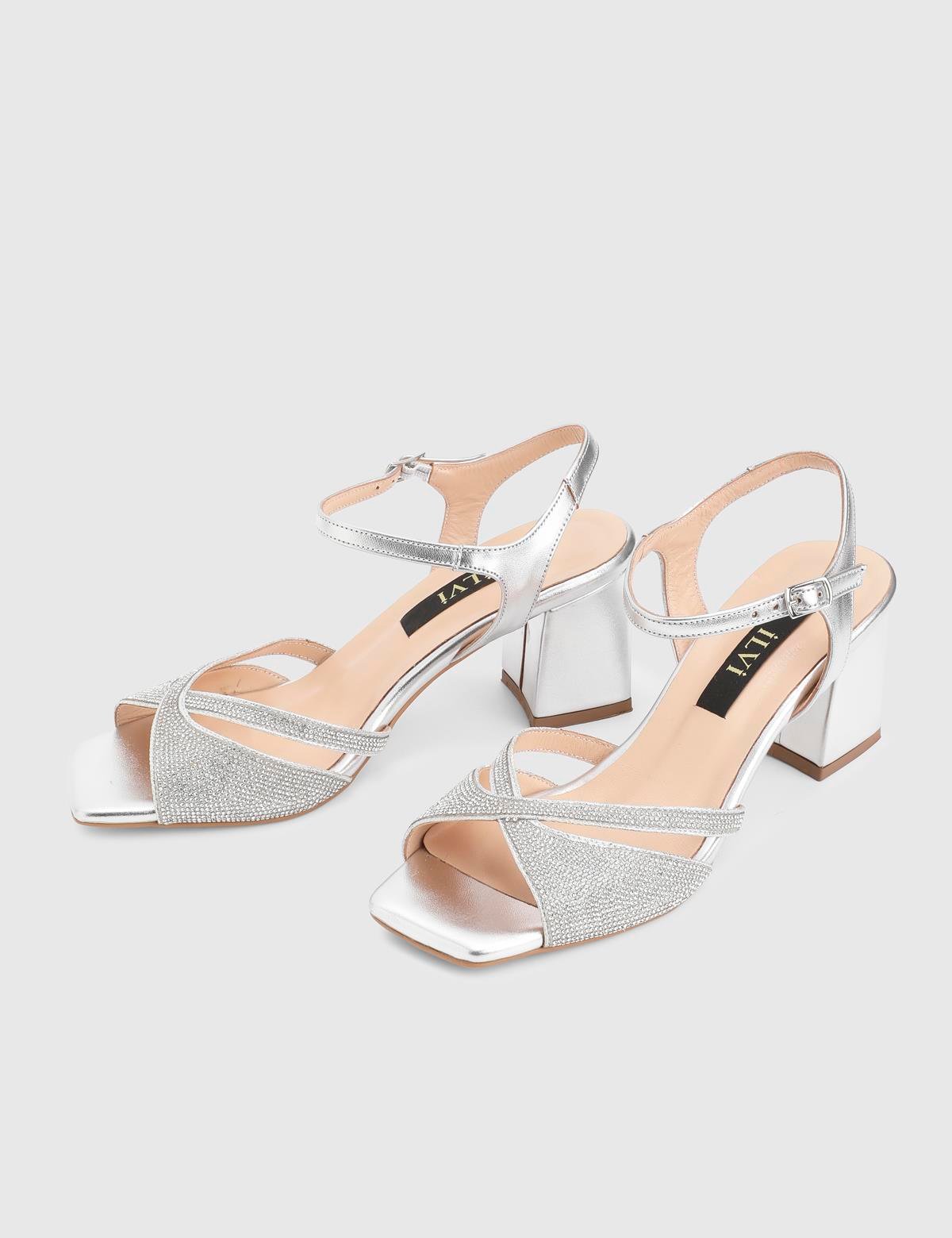 Esmire Silver Leather Women's Heeled Sandal