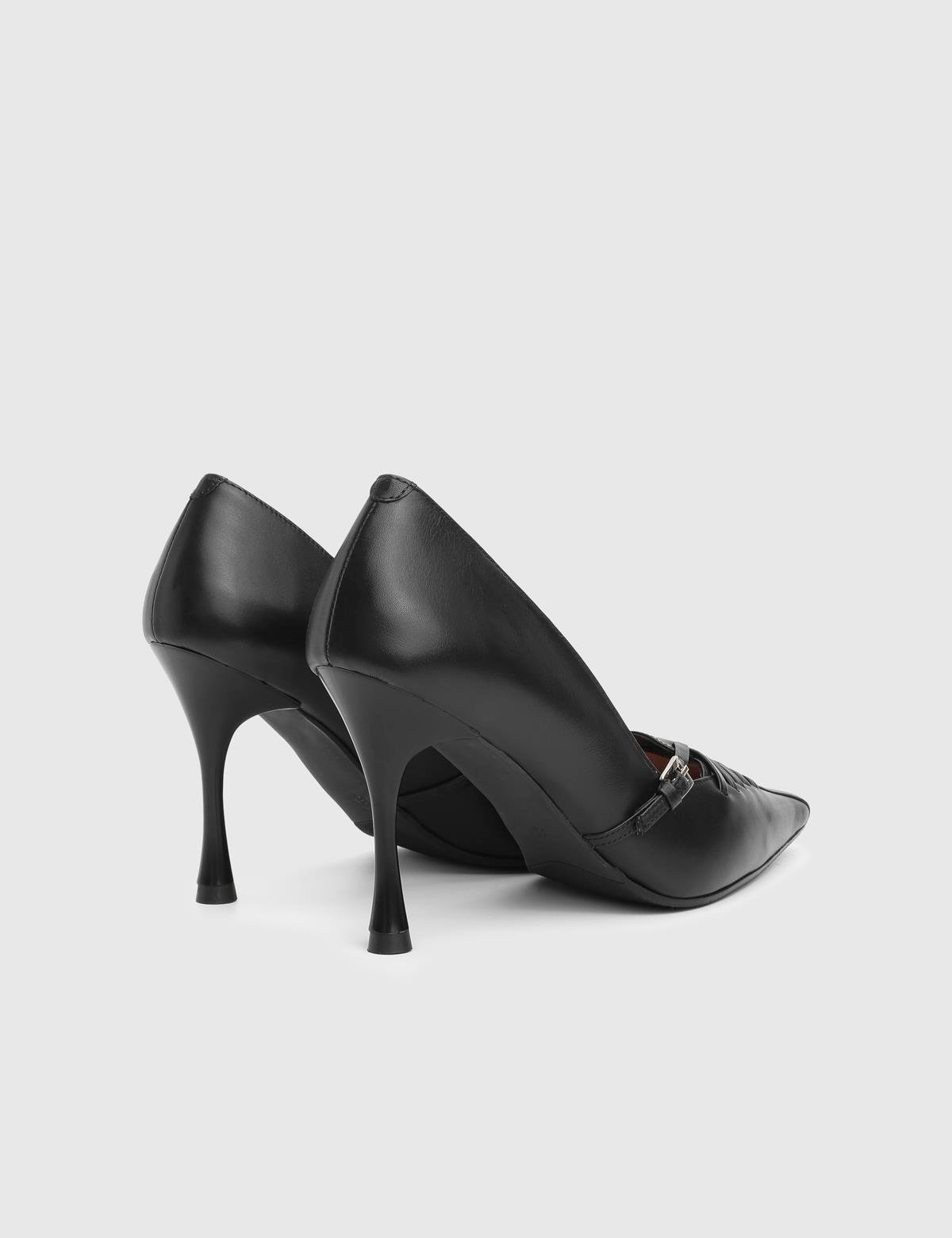 Geny Damen-Pumps aus schwarzem Leder