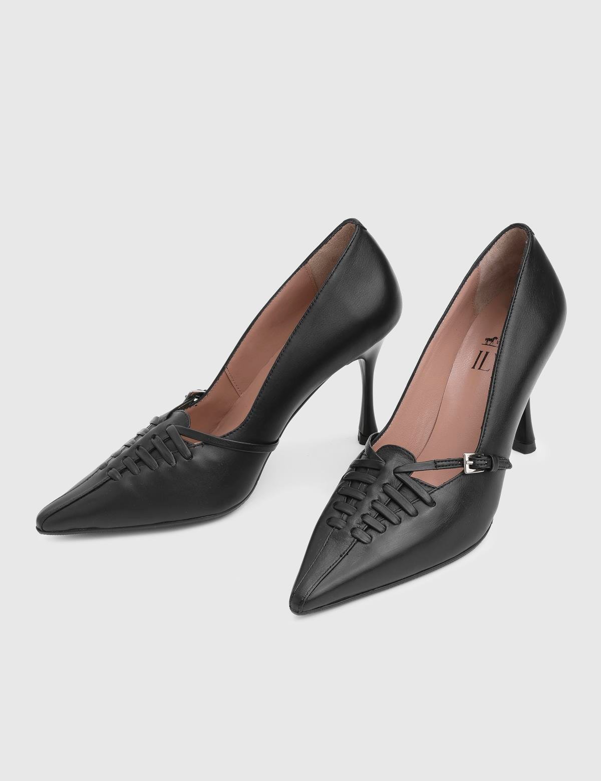 Geny Damen-Pumps aus schwarzem Leder