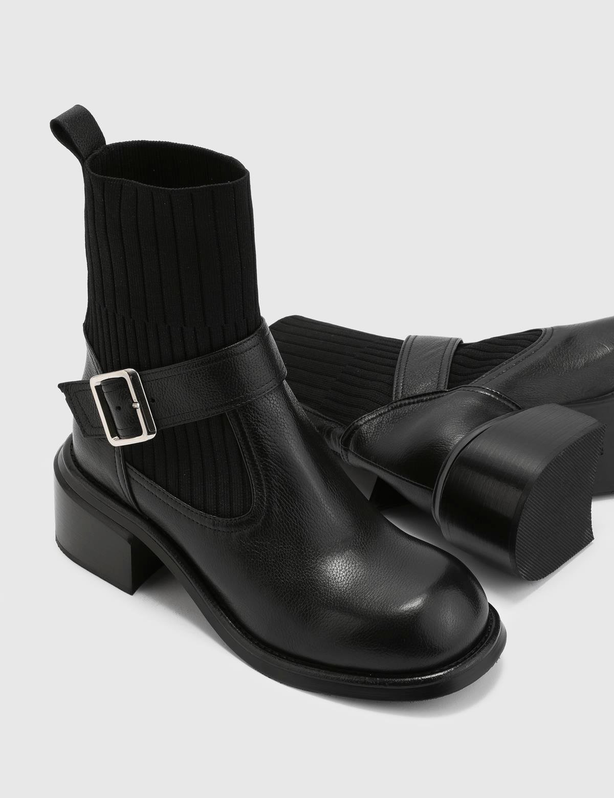 Gwen Black Leather Women's Heeled Boot