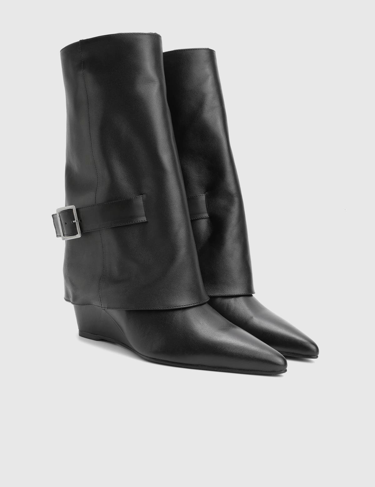 İzerba Black Leather Women's Heeled High Boot