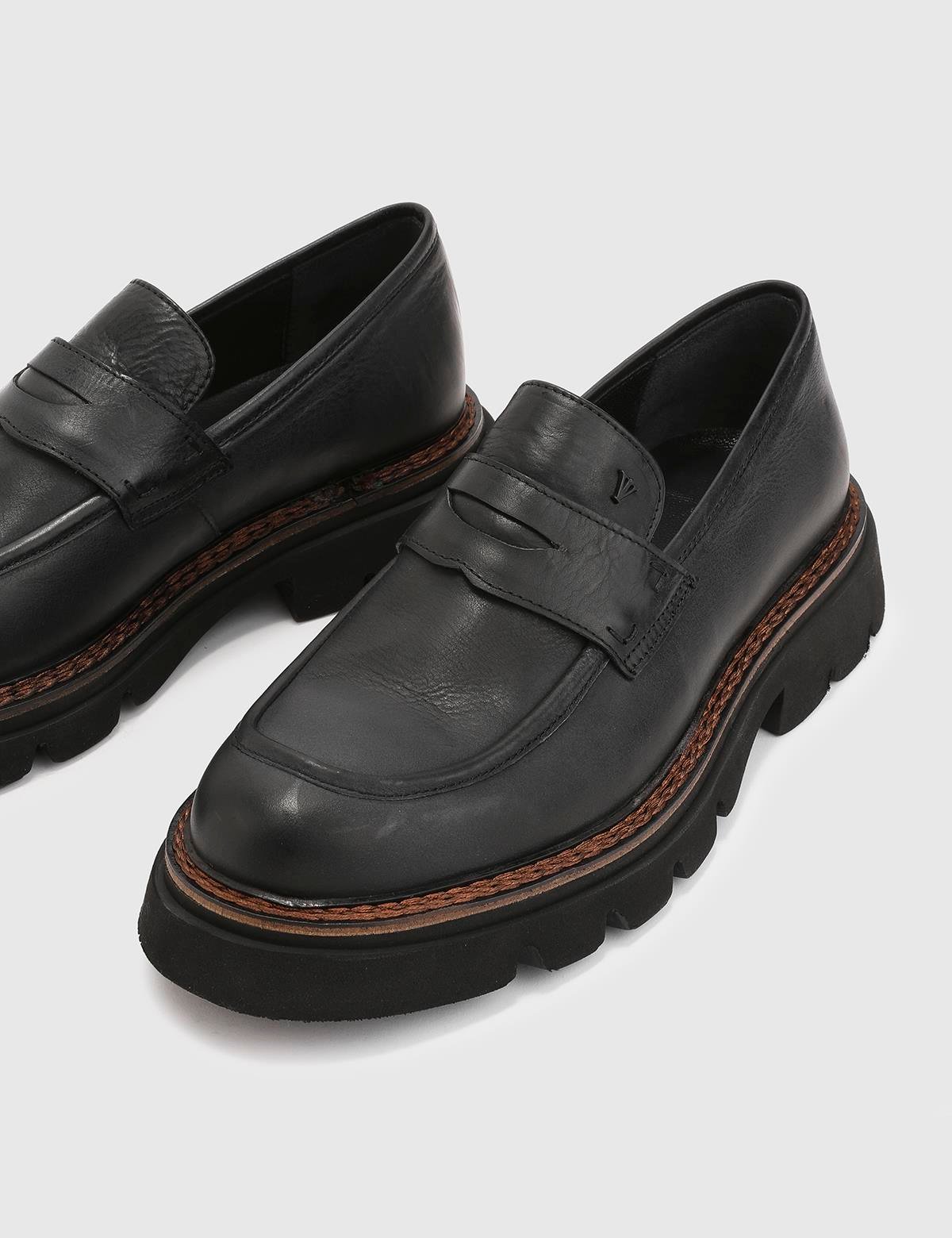 Joao Black Leather Men's Loafer