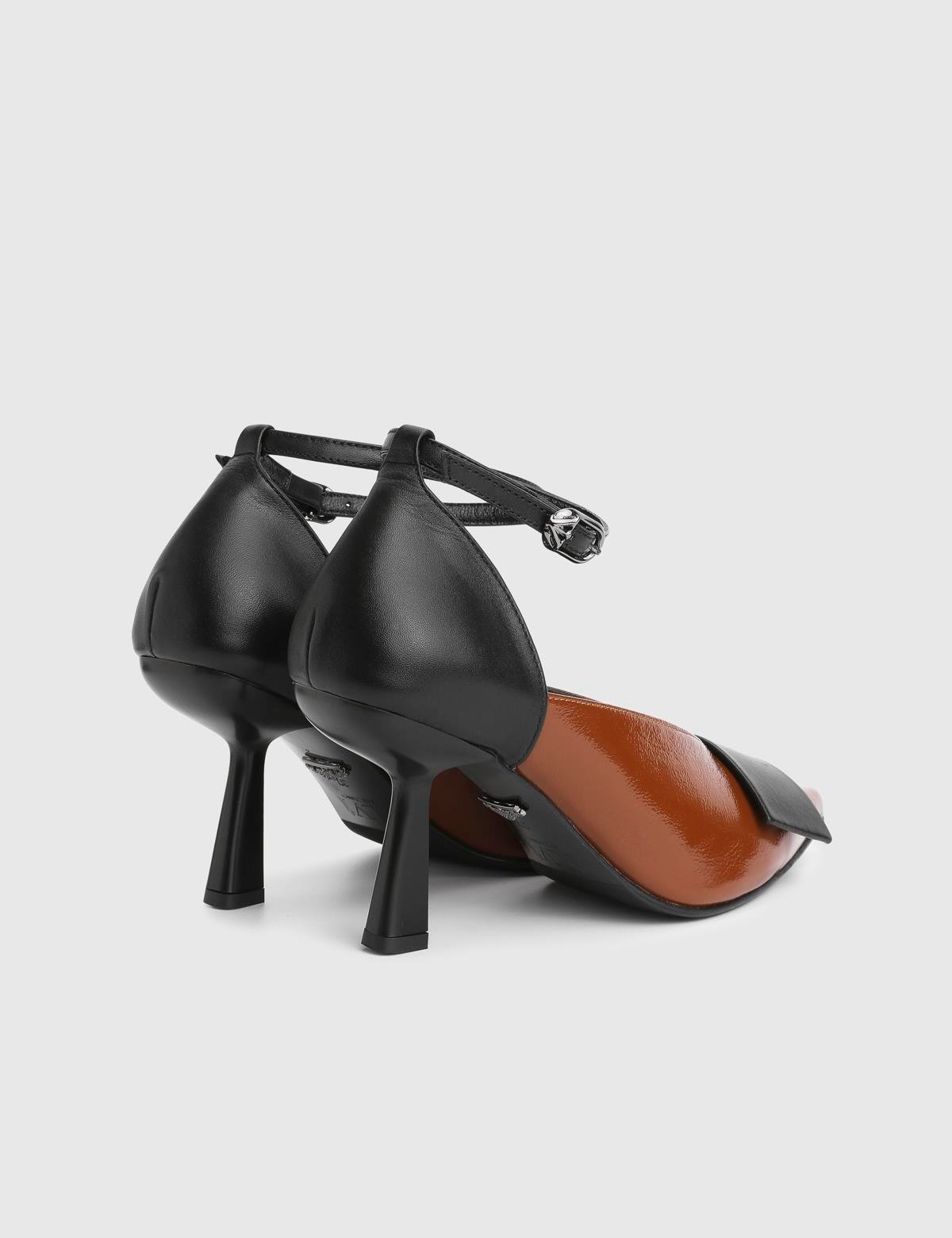 Laluz Saddle Brown Patent Leather Women's Pump