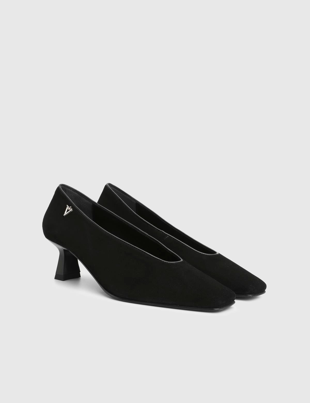 Muna Black Suede Leather Women's Pump