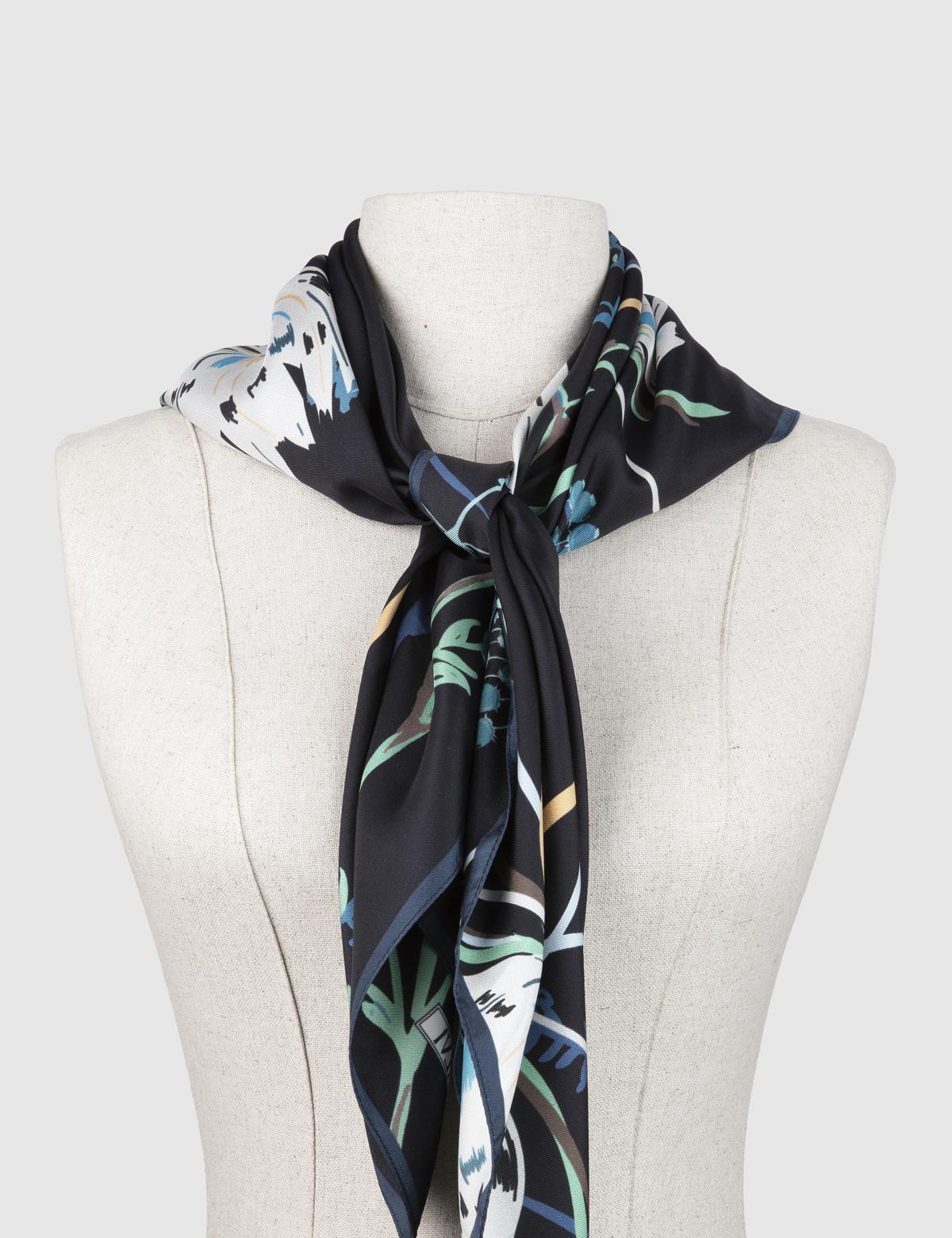 Pias Navy Blue Silk Twill Women's Scarf