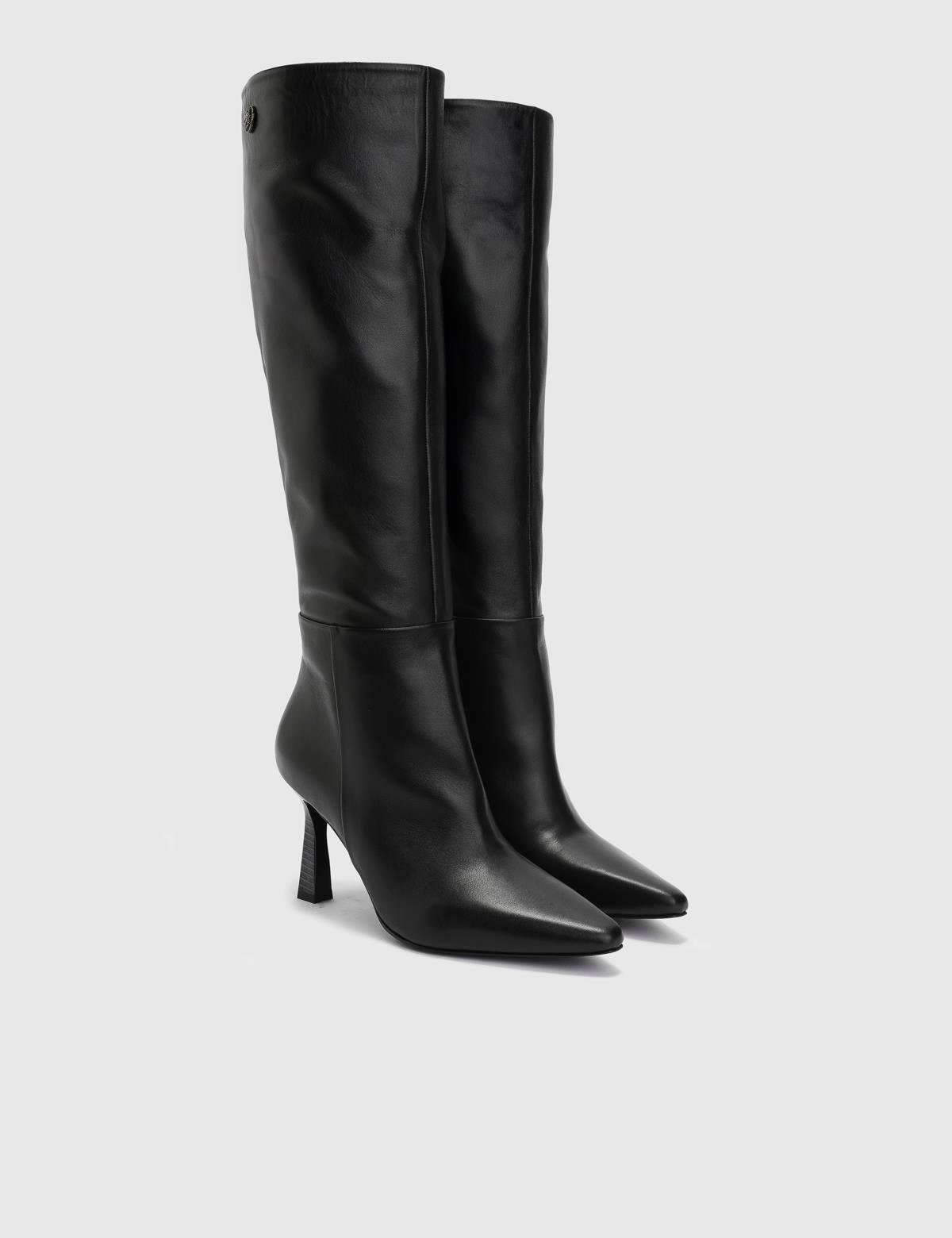 Treuh Black Leather Women's Heeled High Boot