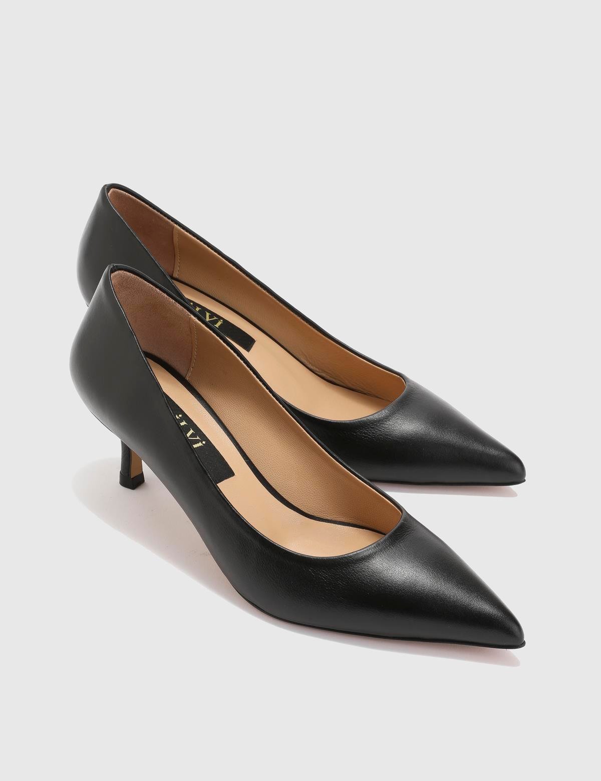Tromso Black Leather Women's Pump