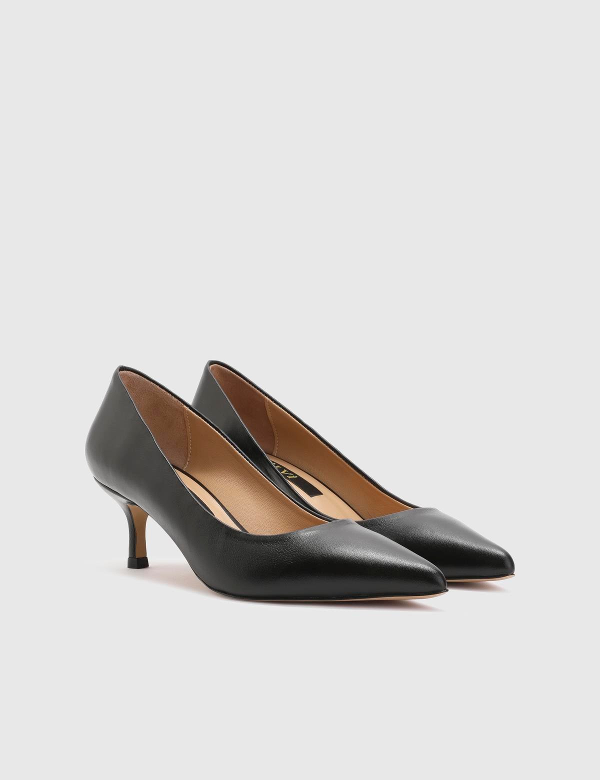 Tromso Black Leather Women's Pump