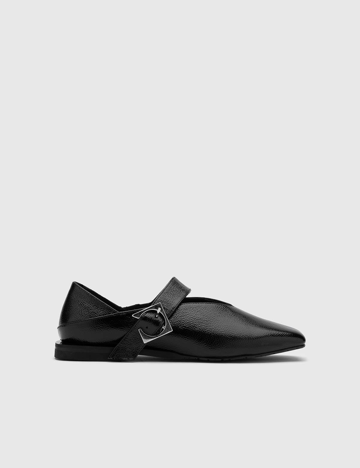 Vekda Black Patent Leather Women's Loafer
