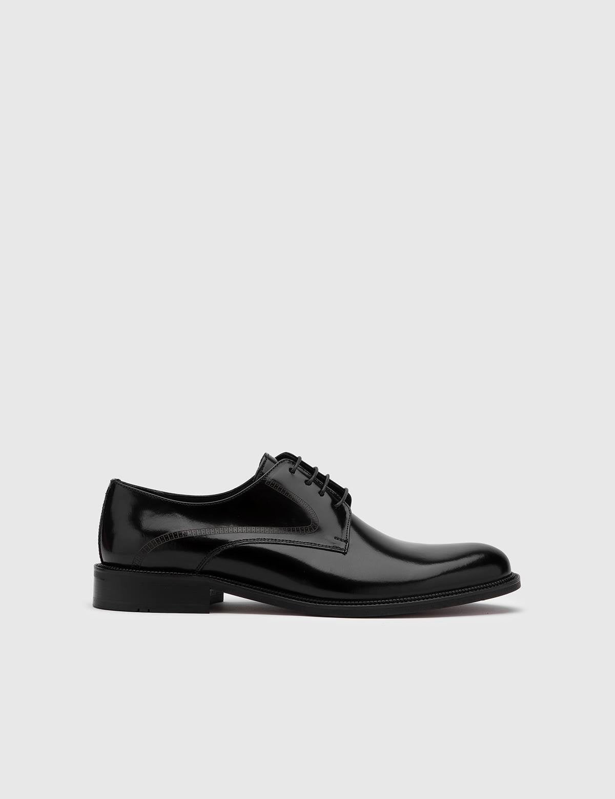 Klassischer Herrenschuh aus schwarzem Florentic-Leder von Ove